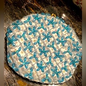 Vintage Richere Baby 💎 💛 Sky Blue Beaded Satin Gold KISS Lock Purse 💎